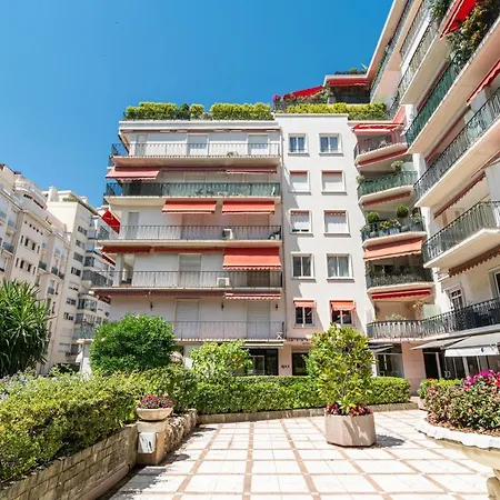 Apartment Croisette Residence: Premium Garden Retreat Cannes