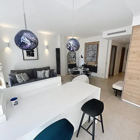 Center La Croisette Splendid 2 Bedroom In Premium Gardens And Balcony By Olam Διαμέρισμα